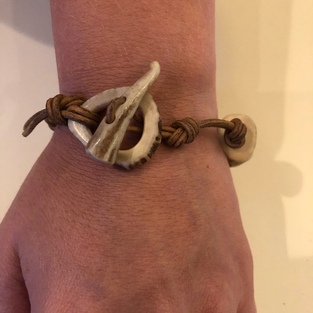 ♦️NATURALLY SHED ANTLER VINTAGE BRACELET♦️ - Picture 7 of 11